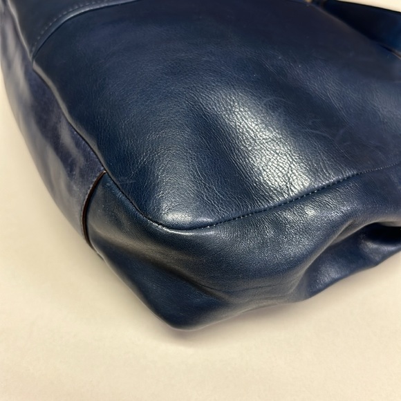 🔥🔥🔥Coach Chelsea Ashlyn Blue Leather Shoulder Bag - Picture 9 of 16